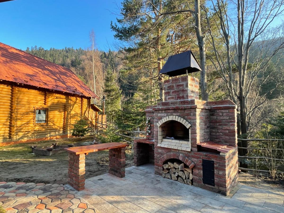 Котедж "Villa Затишна" Mykulychyn Extérieur photo